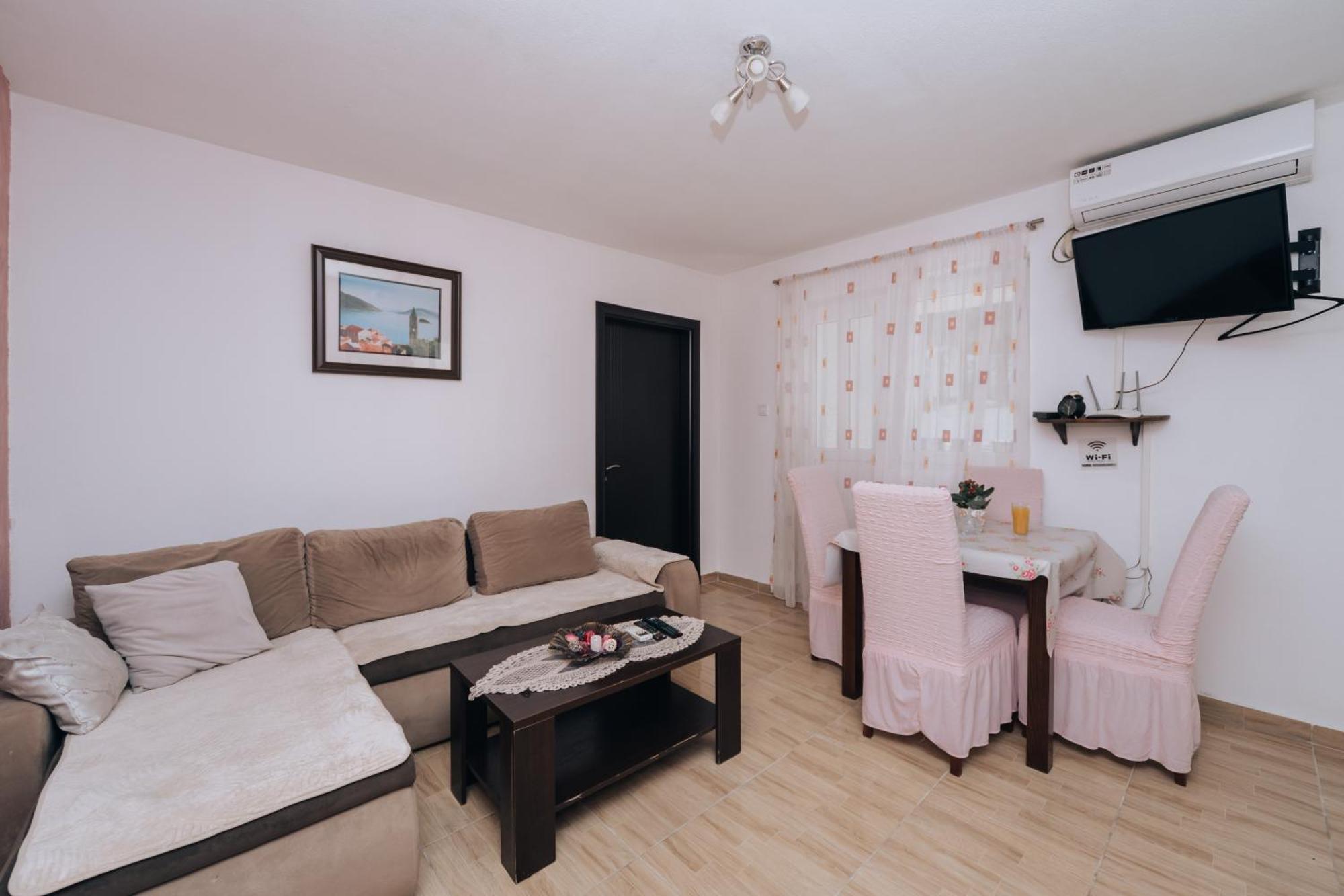Paradise Bay Apartments Kotor Exterior foto