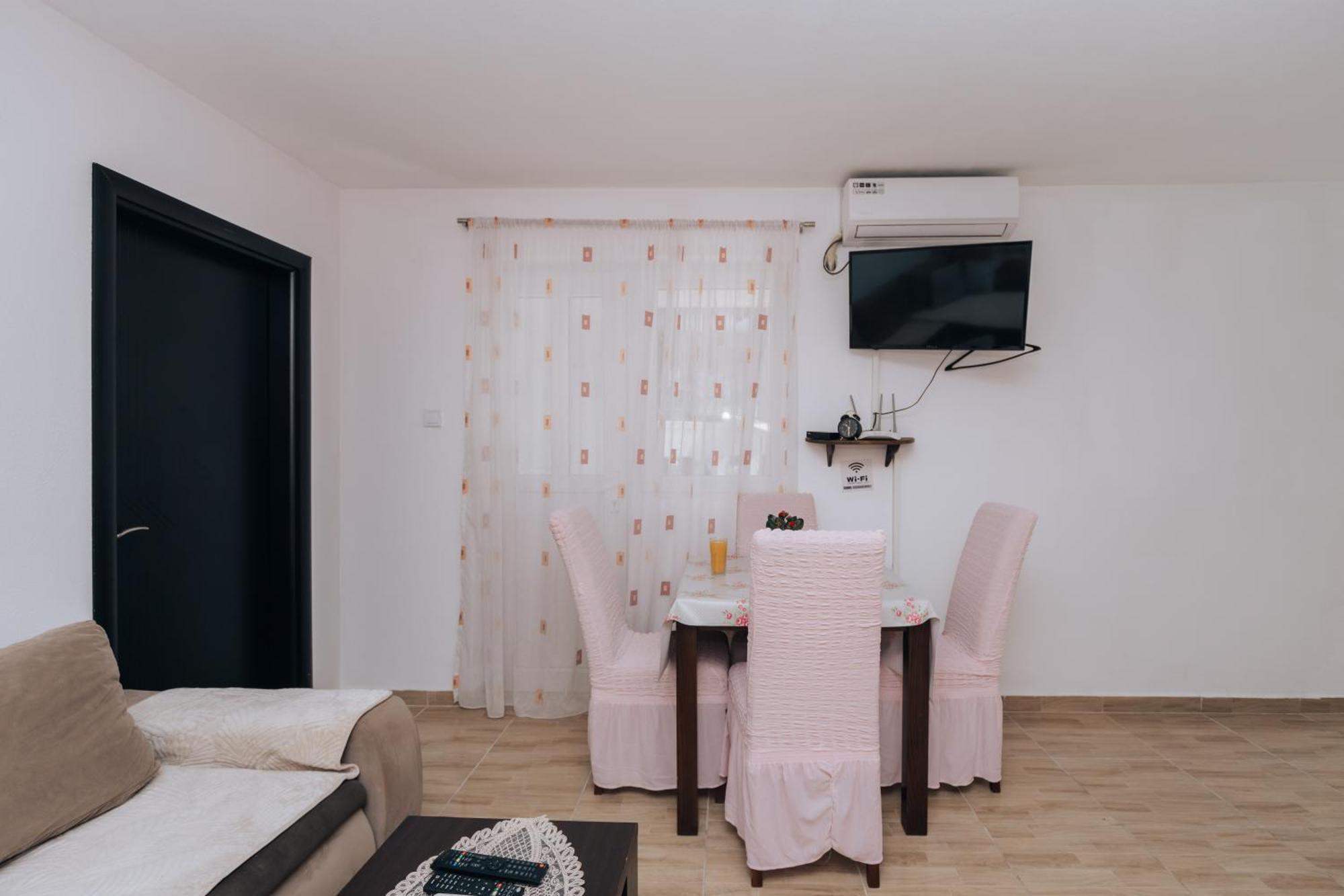 Paradise Bay Apartments Kotor Exterior foto