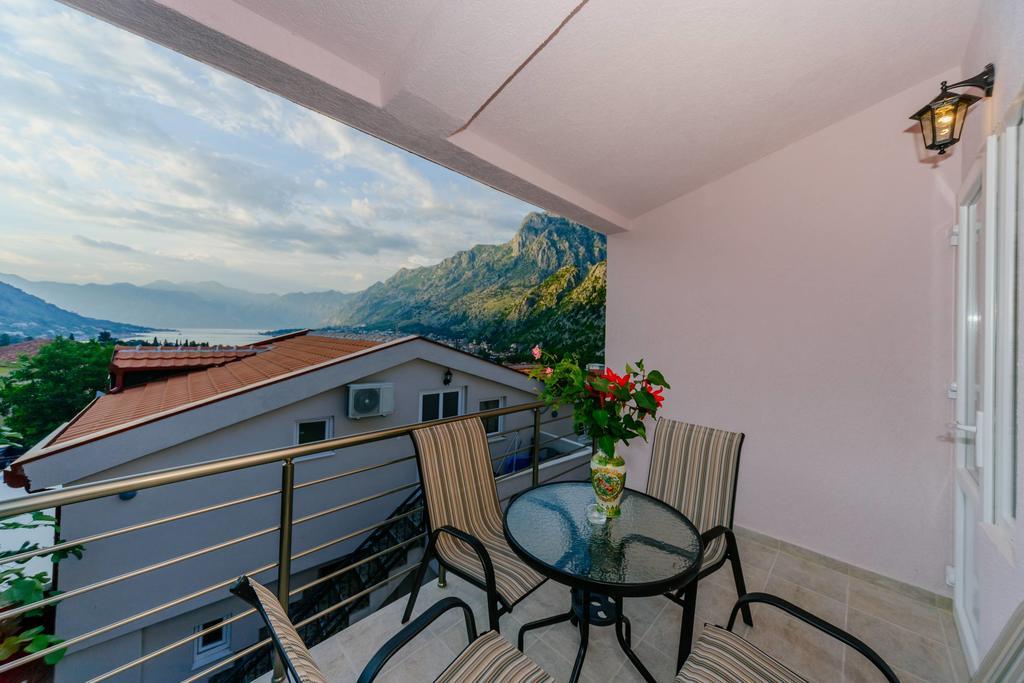 Paradise Bay Apartments Kotor Exterior foto