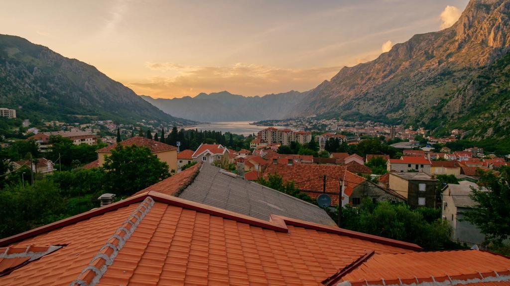 Paradise Bay Apartments Kotor Exterior foto